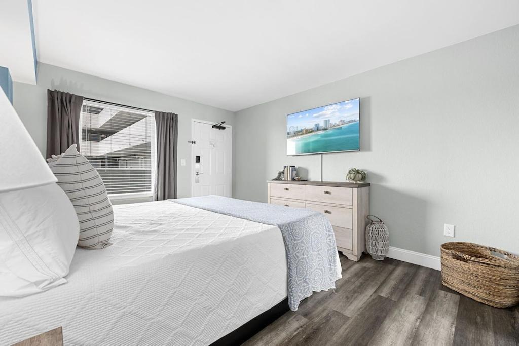Direct Oceanfront- King Bedroom- Amazing Views/Pools/Hot Tubs/Beach Access/Golf Myrtle Beach Esterno foto