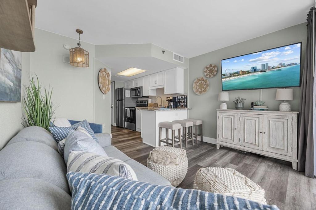 Direct Oceanfront- King Bedroom- Amazing Views/Pools/Hot Tubs/Beach Access/Golf Myrtle Beach Esterno foto