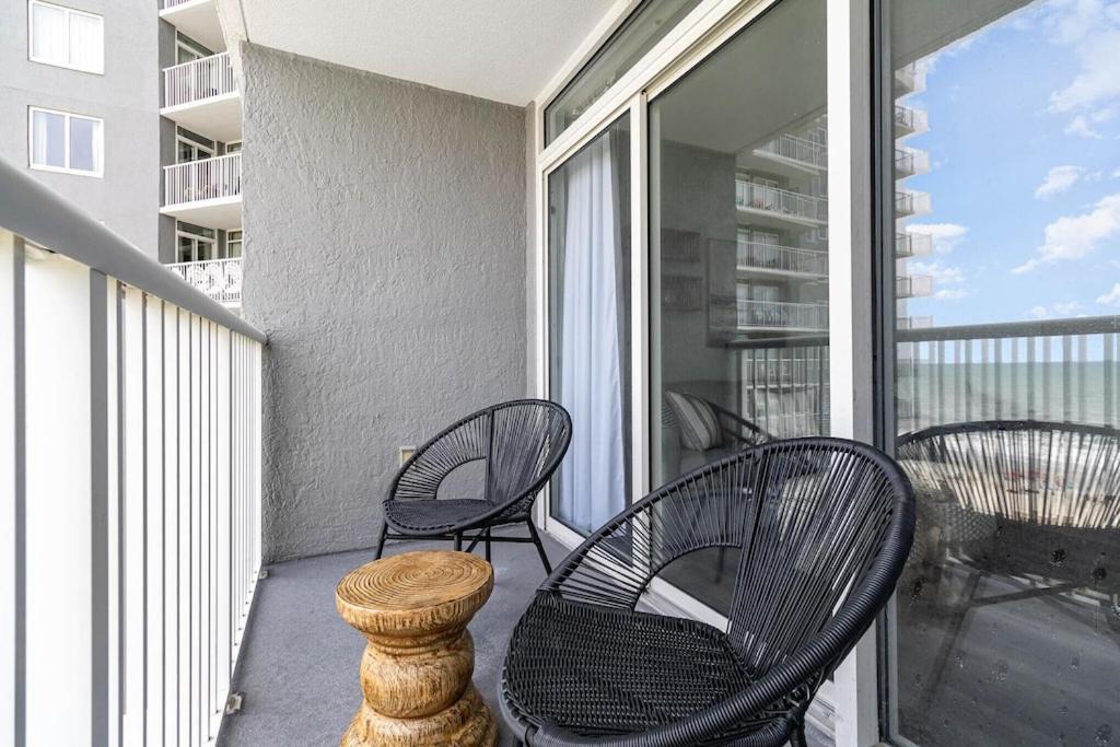 Direct Oceanfront- King Bedroom- Amazing Views/Pools/Hot Tubs/Beach Access/Golf Myrtle Beach Esterno foto