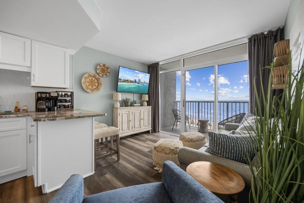 Direct Oceanfront- King Bedroom- Amazing Views/Pools/Hot Tubs/Beach Access/Golf Myrtle Beach Esterno foto