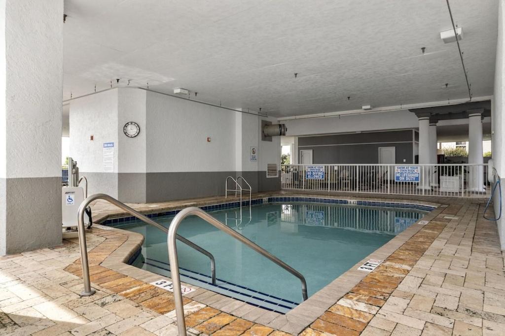 Direct Oceanfront- King Bedroom- Amazing Views/Pools/Hot Tubs/Beach Access/Golf Myrtle Beach Esterno foto